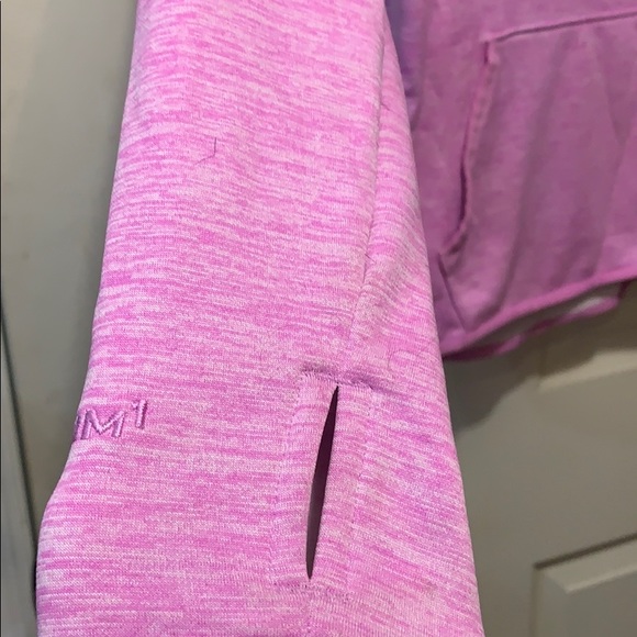 Under Armour pull-over - Picture 4 of 4